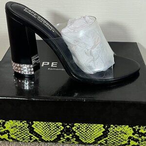 CAPE ROBBIN BLACK AMSTERDAM OPEN TOE SHOE